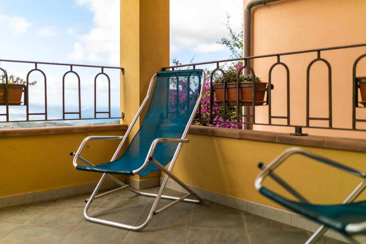 Appartamento Con Piscina 03 Trinità dʼAgultu Dış mekan fotoğraf