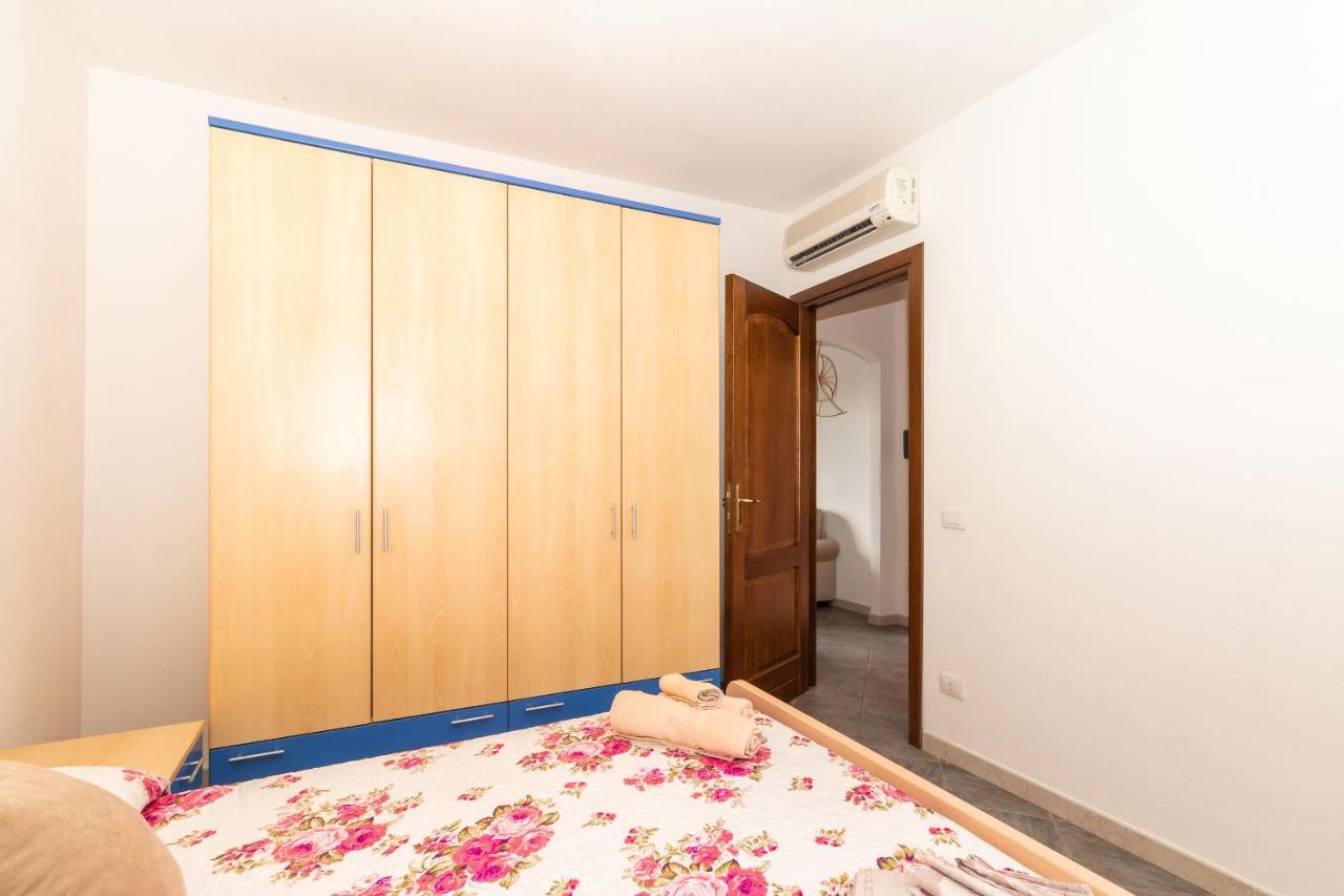 Appartamento Con Piscina 03 Trinità dʼAgultu Dış mekan fotoğraf